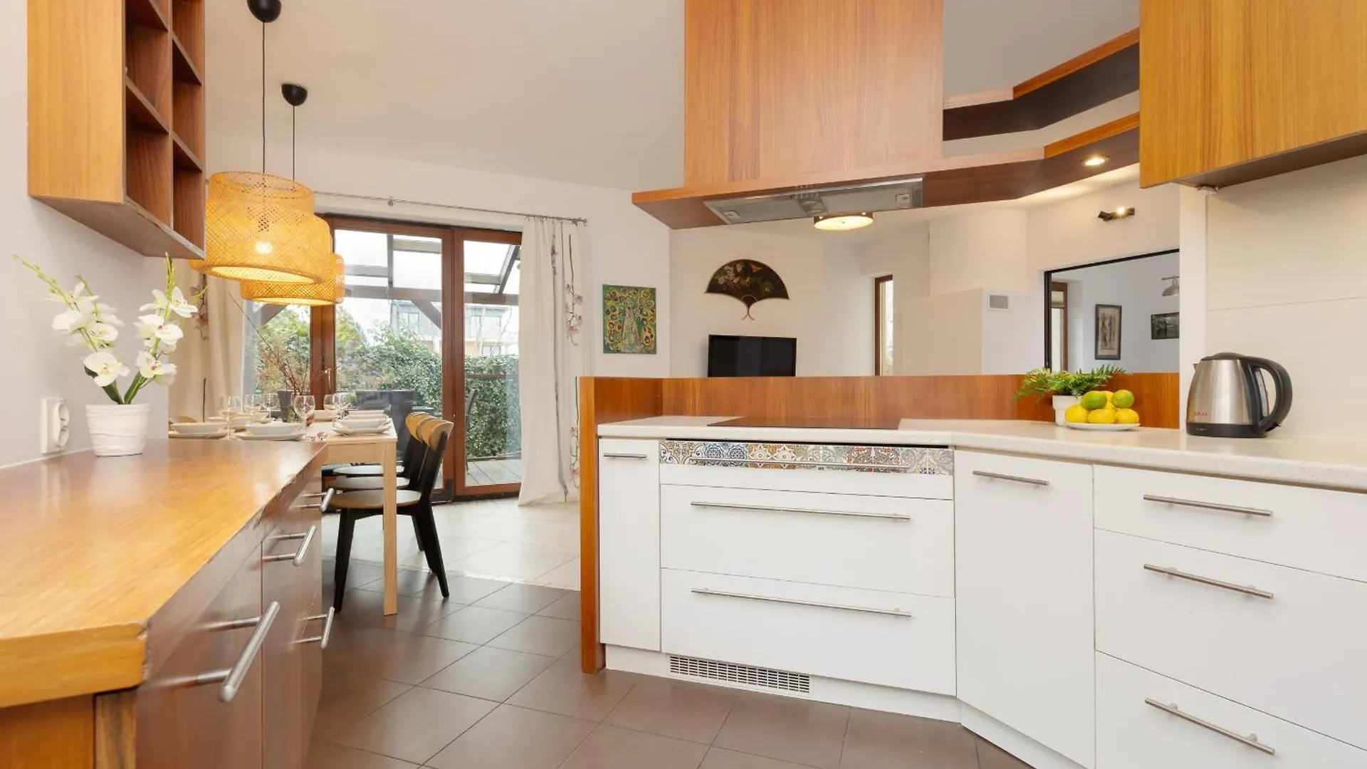 Spacious Two-Story 4-Bedroom House With Parking And Garden In Warsaw By Noclegi Renters 0*,